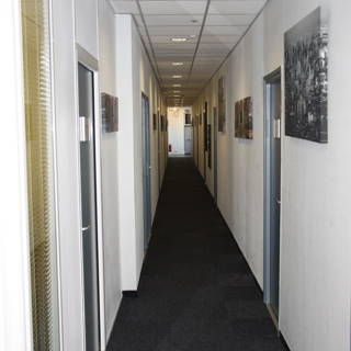 Bureau privé 16 m² 4 postes Coworking Rue Baraban Lyon 69003 - photo 4